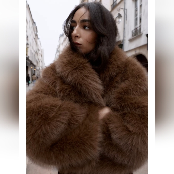 Zara FAUX FUR SHORT COAT - Picture 3 of 7